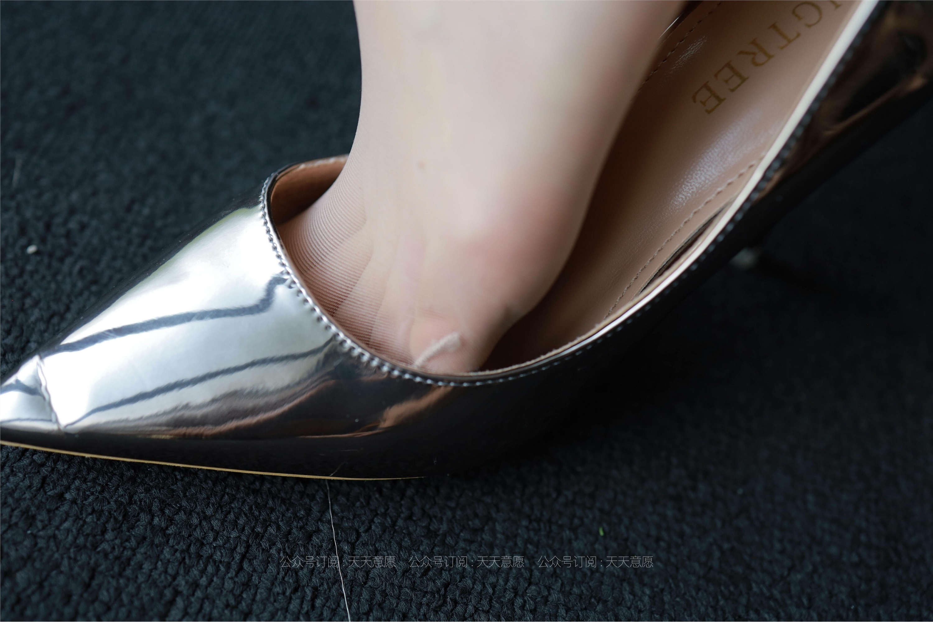 IESS异思趣向  2021.08.16 丝享家891：小婕《黑色包臀裙》